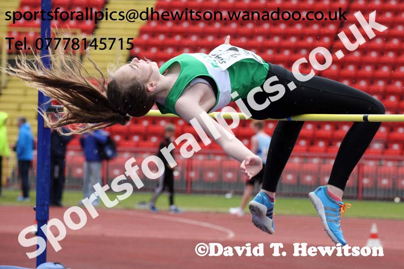 Girls under-15s high jump, North Eastern Champs, Gateshead Stadium. Photo: David T. Hewitson/Sports for All Pics
